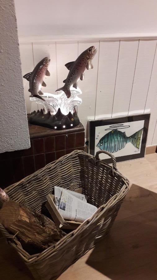ディナン Le Poisson Ivre Bed & Breakfast エクステリア 写真